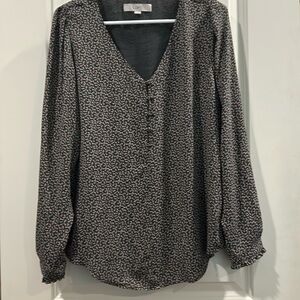 NWOT Loft Floral V-Neck 1/4 Button Down  Blouse lined long sleeve ruffle cuff M